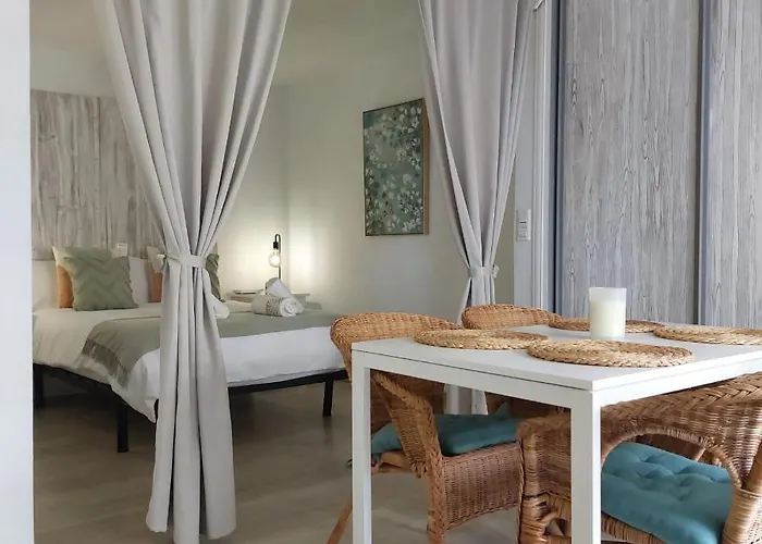 Apto En El Centro, Junto A La Playa, *